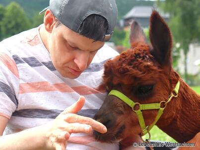 Tiergestützte Therapie in der Wohnstätte an der Wiesenaue.